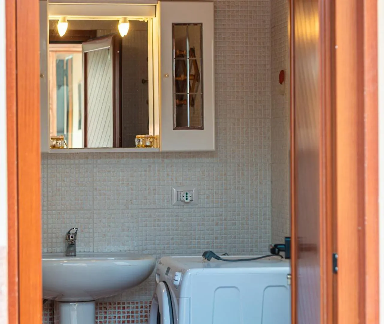 בית נופש Quartu SantʼElena Villa Giuliana